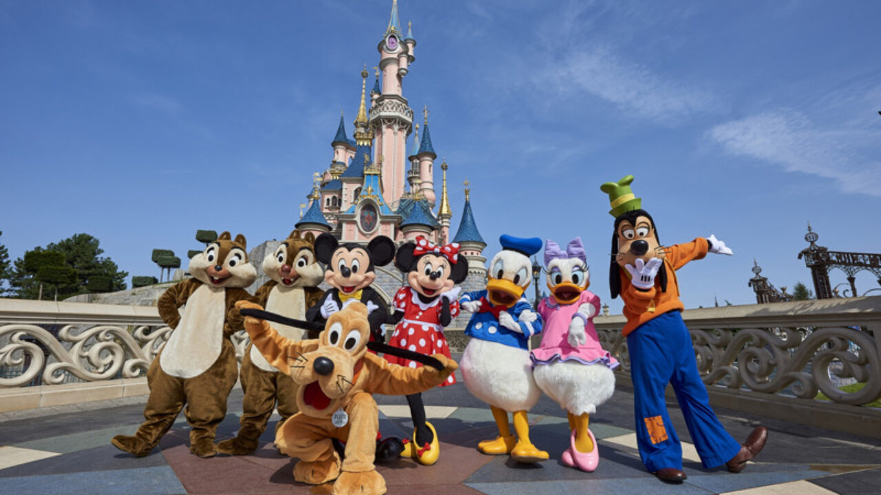 ED92  📄 Blog : Événement presse : Noël Enchanté 2021 à Disneyland Paris